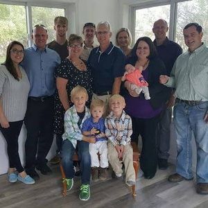 Meet your Posher, Dolly